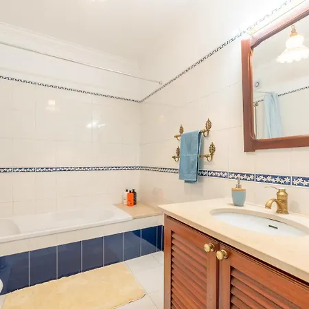 Сasa de vacaciones Lovely Vacation In A Picturesque Countryside Carvoeira